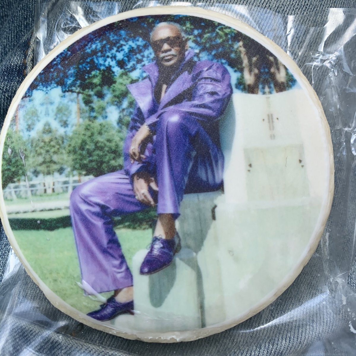 My grandad was giving out cookies with his picture on them for his birthday today 😩😂