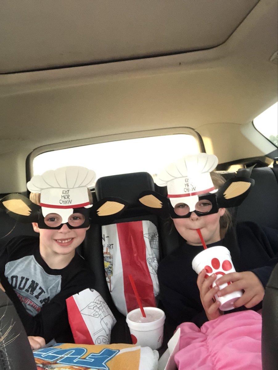 AKW5729's tweet photo. Hitting up Chik-fil-A for dinner!! ⁦@ChickfilA⁩ https://t.co/PEQbDVAuaV