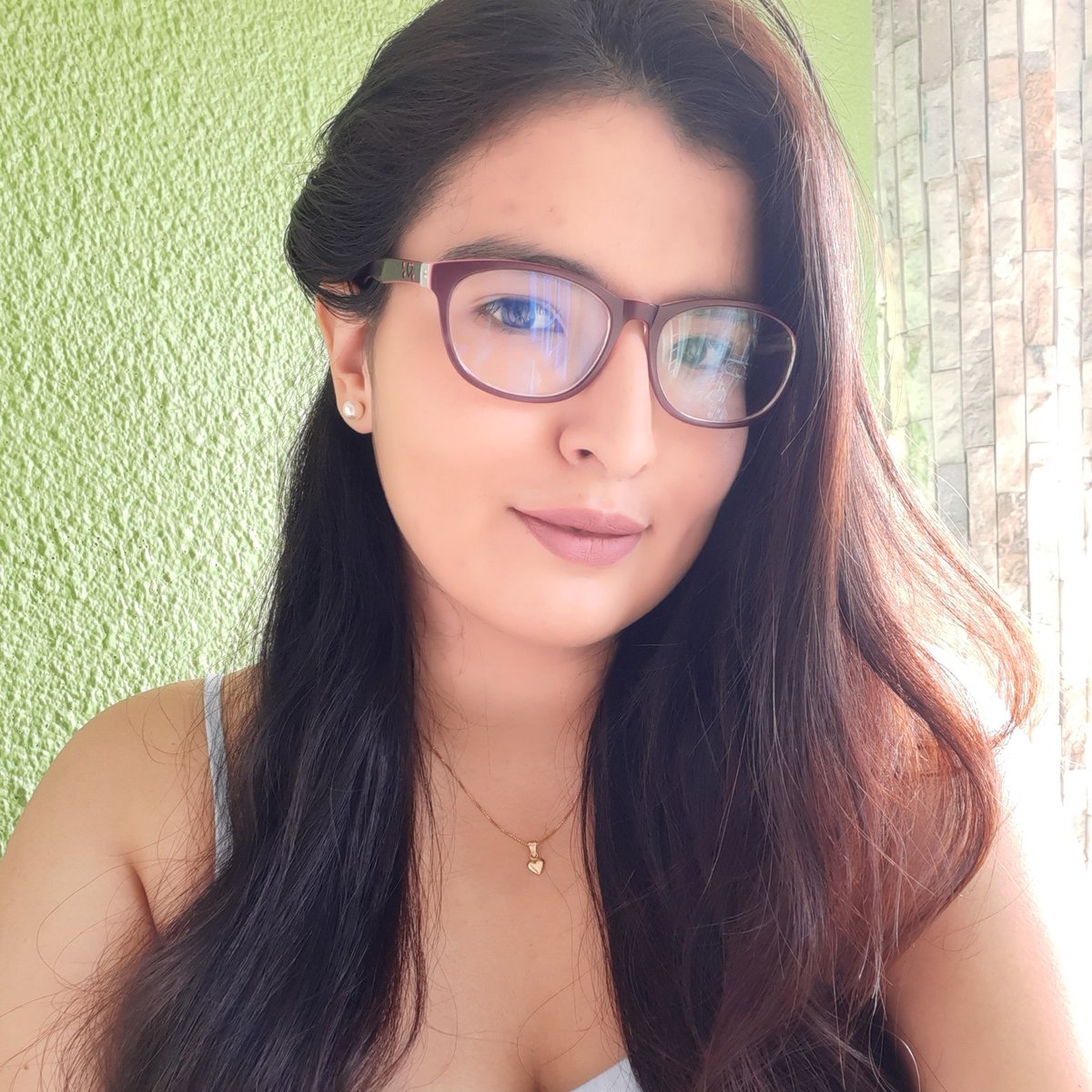 lmgc21's tweet photo. Smile and Shine ☀️#NuevaFotoDePerfil después de muchos años https://t.co/1FXkkhLu4k