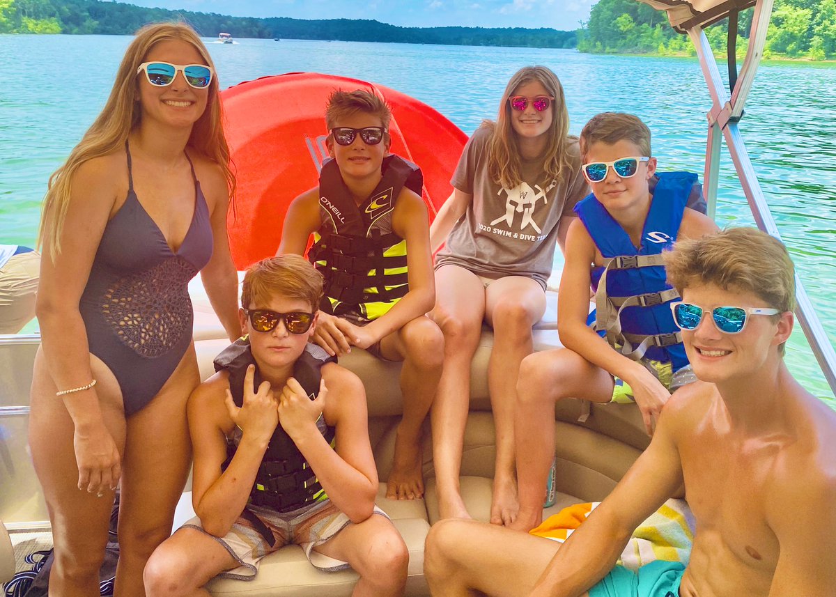 Could not have been a <a href="/goodr/">goodr</a> day!
#icedbyyeti #sunbathingwithwizards #influencerspaydouble #theempiredidnothingwrong