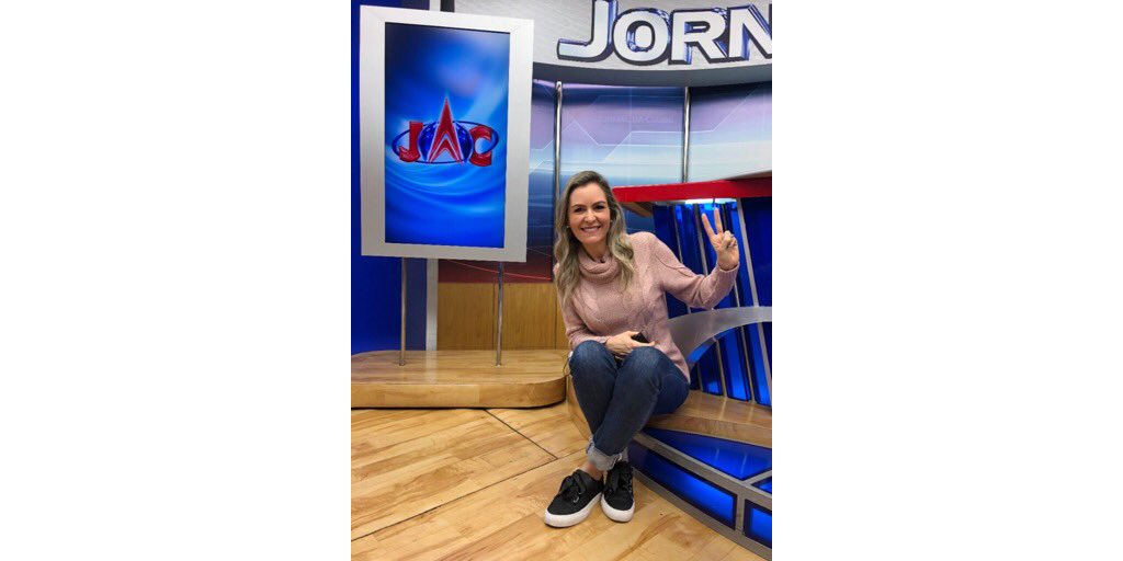 LopesGislene's tweet photo. Fim do plantão de hoje... e agora?! Fériasss!!!😱✌️Sem viagem, passeio e aglomeração. Mas com saúde, tão preciosa! Obrigada, Deus, por ter me protegido até aqui, por ter cuidado de mim durante todo o meu trabalho nessa pandemia. Se cuida, gente!🙏 https://t.co/LNFa1MTGO8