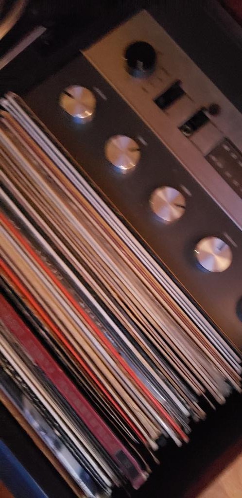 sergedrum's tweet image. SLOAN on the Clairtone. Mind blown! 
#sloan