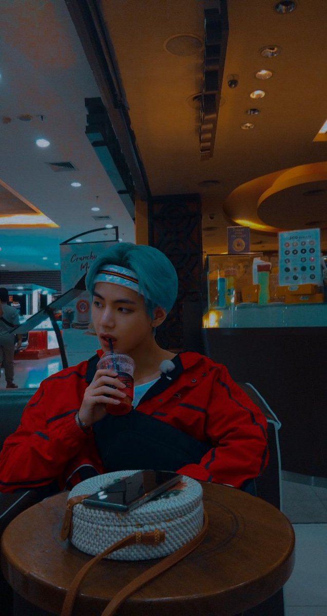 Lisma073's tweet photo. 난 당신이 그리워요😪💜
 #V #김태형 #Tae💜 https://t.co/pH0t29mziP