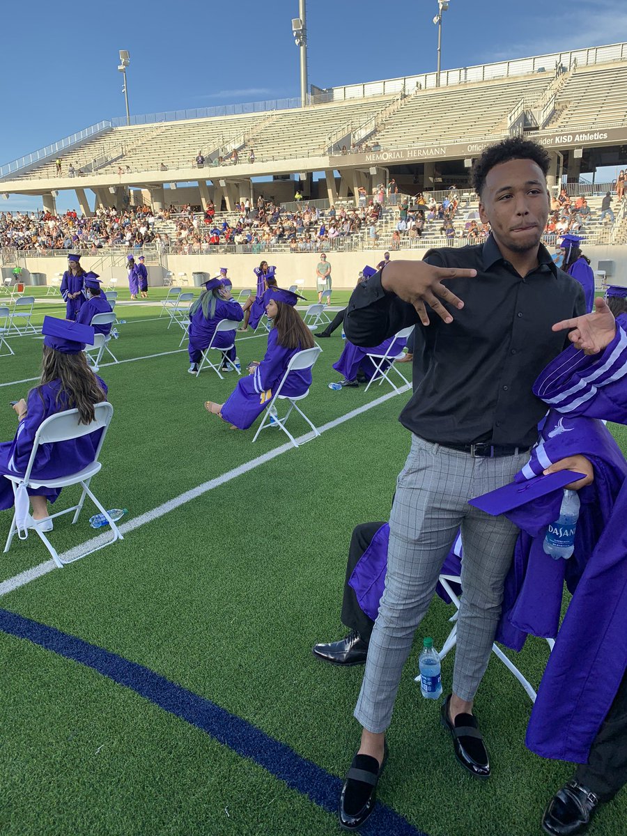 MRHSBoysBBall's tweet photo. Waiting for their final walk......Proud of these guys!!! #Legacyclass Purple Pride!! https://t.co/0rHMP7elKL