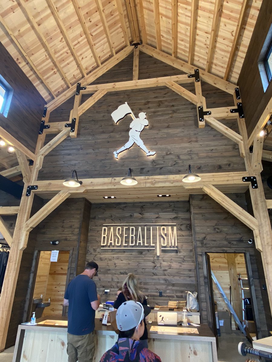 xAndrewkx's tweet photo. Took a trip to Dyersville Iowa today to see the field and house from Field of Dreams and visited the @Baseballism store. Definitely worth the trip https://t.co/eQZRbE2VUQ