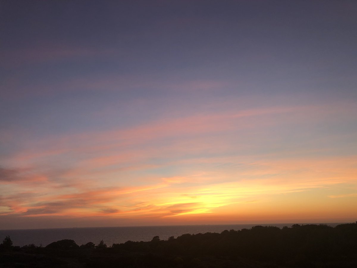 GPacyk's tweet photo. #Sunset in #Sandvig #Allinge #Bornholm #Denmark #sunsetphotography #StormHour https://t.co/izcgbUjQXu