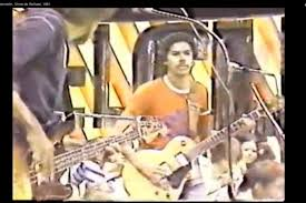 Este sábado 13 celebramos el Día Nacional del Rock,y recordamos cuando maduro tocaba en su grupo de rock #VenezuelaSoberanaYDemocratica <a href="/NicolasMaduro/">Nicolás Maduro</a> <a href="/Mippcivzla/">mippci</a> <a href="/CarnetDLaPatria/">Carnet de la patria</a> <a href="/tropa/">Tropa</a>