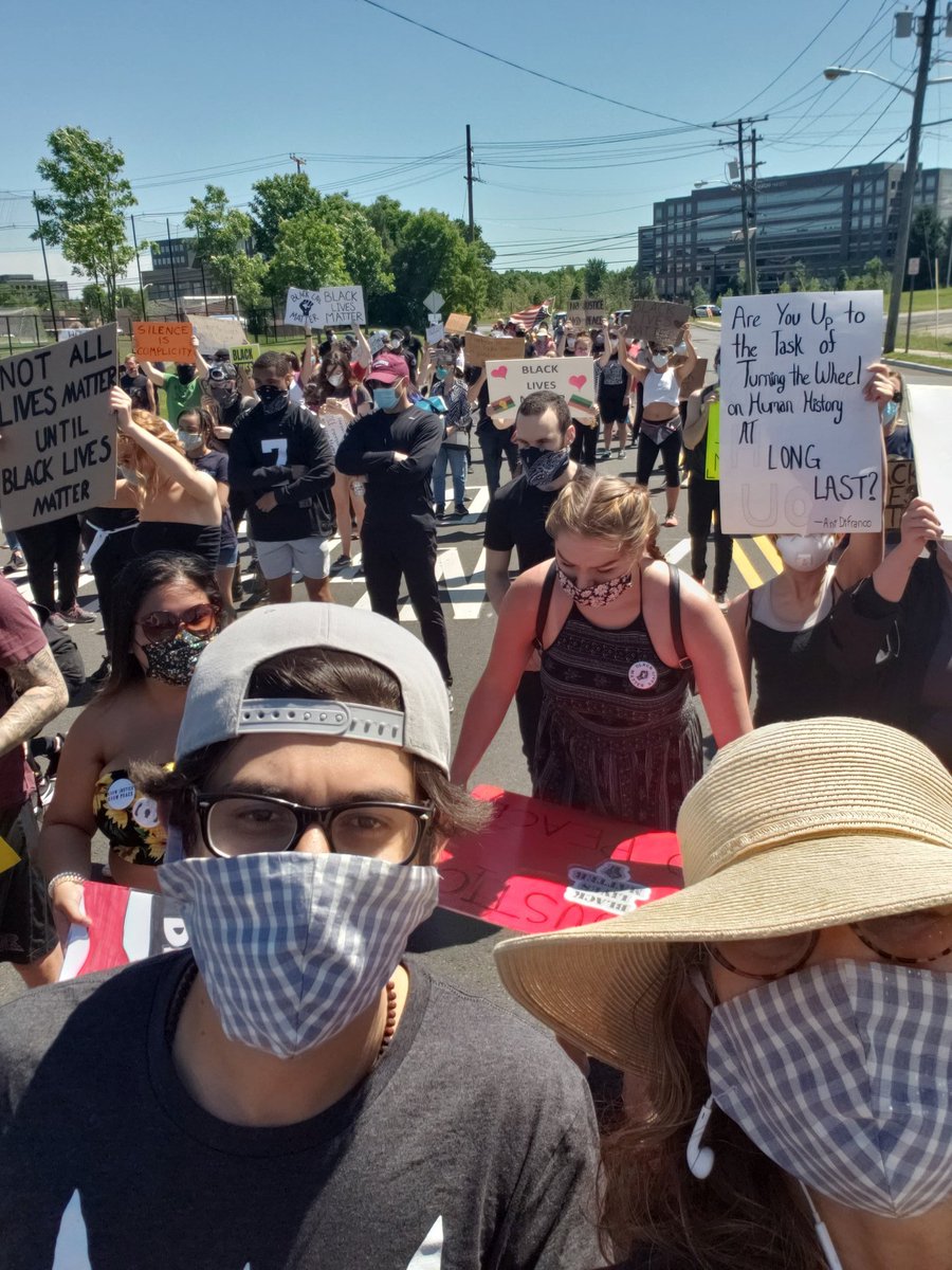 High school and college kids show #leadership and organization by mobilizing a walk from Bridgewater library to the municipal building and with #personalnarratives keeping the momentum to bring real change.
#Blacklivesmatter <a href="/Eshanjain7/">Eshan Jain</a> #ForwardTogether