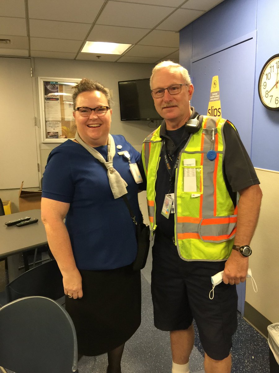 OfRb1's tweet photo. Angela Strong last day after 36 years with United. Angela will be retiring at the end of June. Enjoy your next chapter!!! https://t.co/vyfmyqkGhF