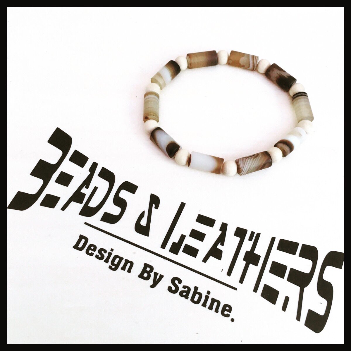 Heren armband met natuursteen en houten kralen. Voor meer info stuur gerust een pb. #men #man #heren #vaderdag #papa #handmade #hout #natuursteen #summer #cadeautip #casual #natural #Doesburg #trend