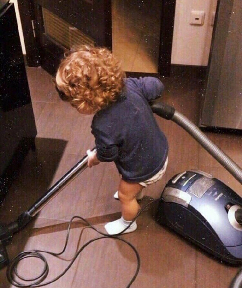 @ yap 3. kişiyi etiketle bundanınız olsun :d