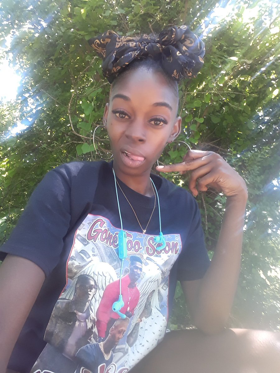 Bobjr87's tweet photo. Forever &amp; always with us❗❤🖤 We gon rep U til We're up there wit U❗💪🏿😤 rest on bro❗...Continue 2 watch over us❗mann U left us 2 soon❗We're missin U like krazy❗💔😔🤞🏿 Screamin!  #LLJOE🕊🙏🏿💕 #BatonRouge
#Oaktownbby😤 #3sandOs👌🏿 #JiggaJoe😎 #DaRealJoeLee✔🔱🙏🏿❤🖤❤ https://t.co/3pat8wCFkN