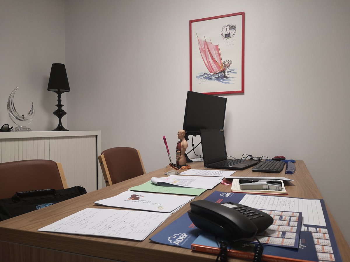 AudreyFlobinus's tweet photo. ☝🏿 Est instruit celui qui sait obtenir de la vie ce qu'il désire... Sans altérer les intérêts d'autrui.
Nouvelle tête 👌🏿
Nouveau bureau 👌🏿
Nouveau challenge 👌🏿
N'en déplaise à... Certains... Certaines...👌🏿🌹
#AudreyPomierFlobinus #GIPPROM #ChefdeCabinet
#Cancer #Martinique https://t.co/vdFSTecNJi