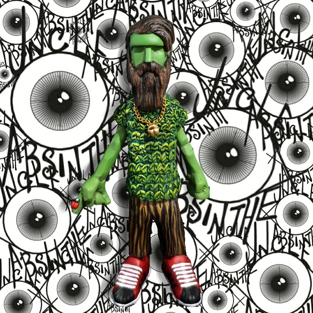 UncleAbsinthe's tweet image. The Green Mandem x Whereschappell 💚

#uncleabsinthe #whereschappel #custom #thegreenmandem #greenman #designertoys #art #sculpture #leaves #nature #love #ladybird #toyfam #uk
