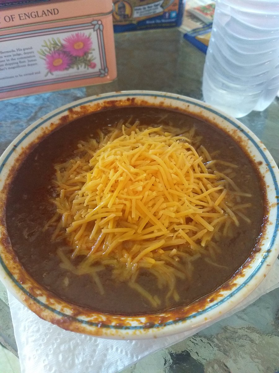 GeoPenny's tweet photo. My lunch today. #SkylineChili #APHGReading2020 https://t.co/z2lAmWHEgW