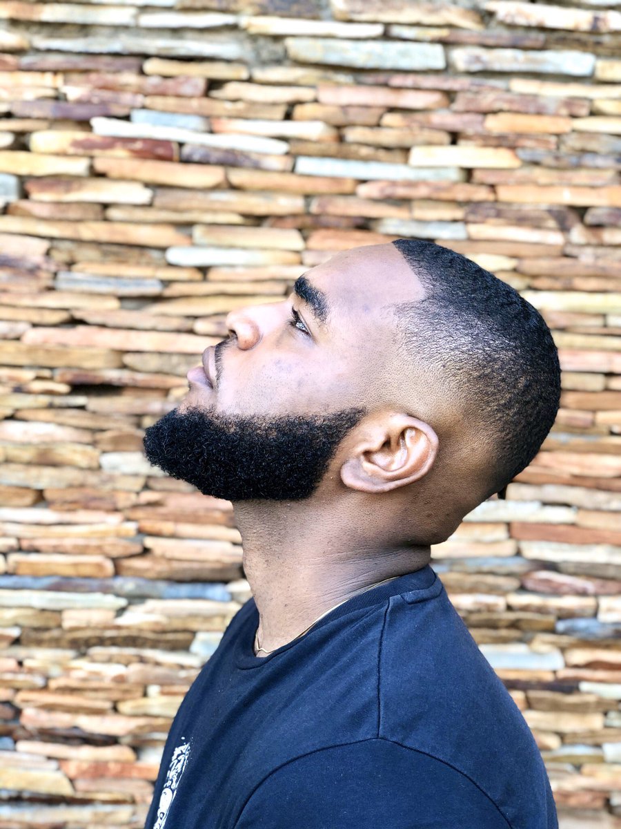 mint_jeff's tweet image. My signature Fade with a Bevel Blade now that’s a major key 🔑 🔥💯. Been a while