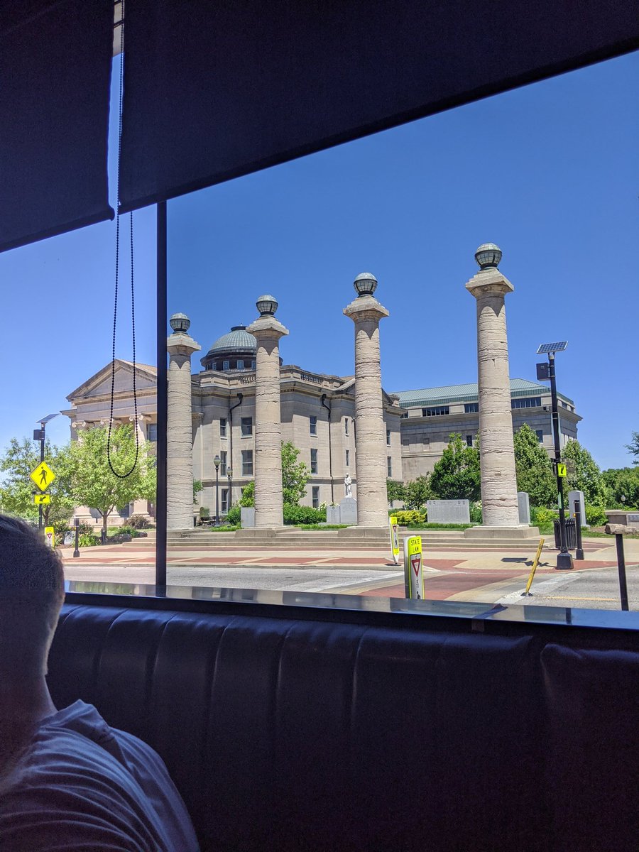 grobot05's tweet photo. #BrunchViews https://t.co/dzBEp6kqL9