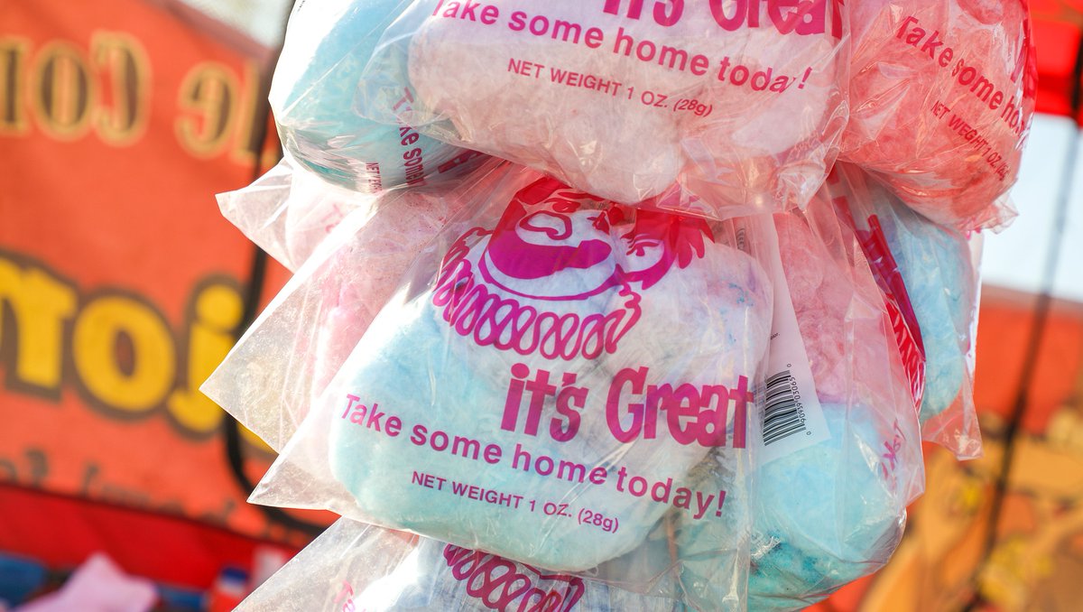 cckettlecorn's tweet photo. Blue or pink?

#tucsontogether #tucsonfoodie #tucsonaz #eatlocal #thisistucson https://t.co/Ysrrh6SO3a