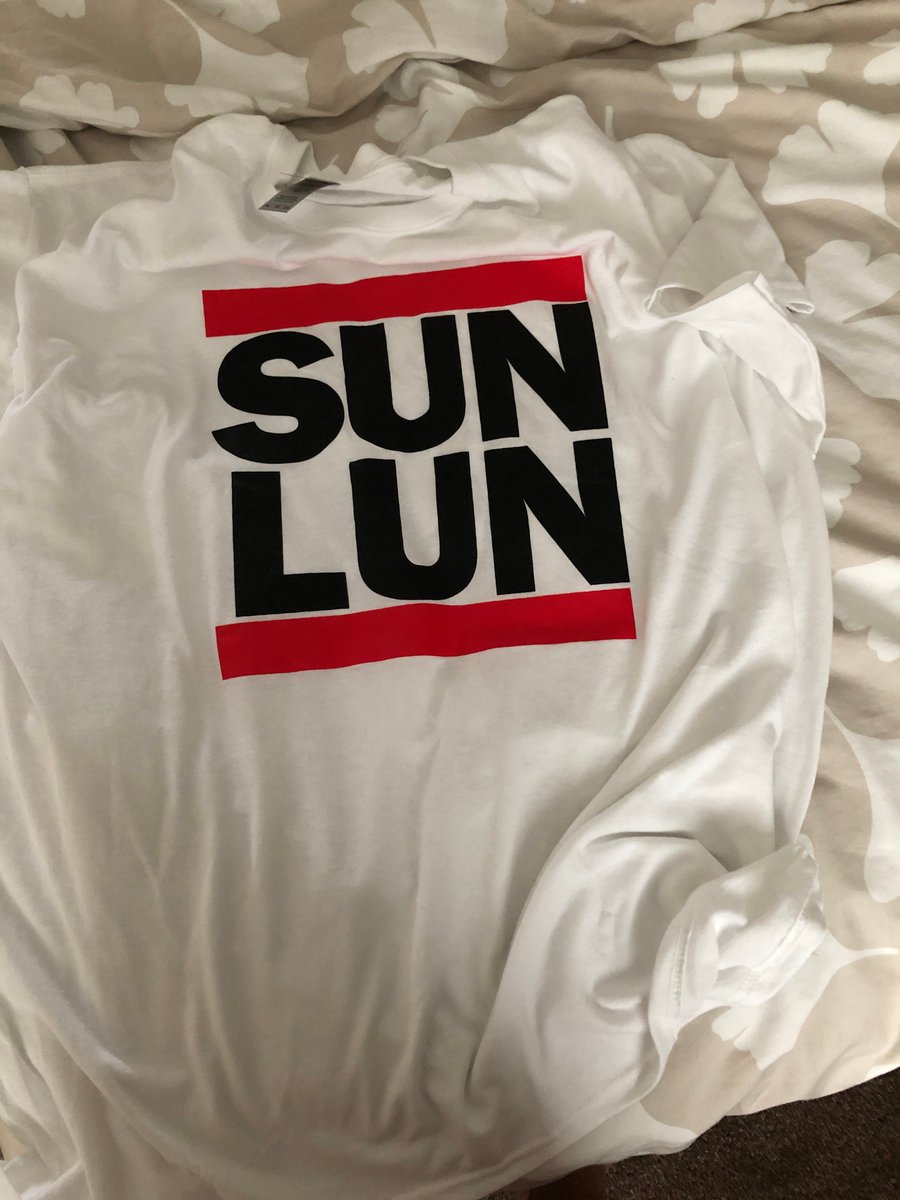 stueyg87's tweet photo. Love my new top from @poprecsltd #SunLan https://t.co/59dwVuIoSe