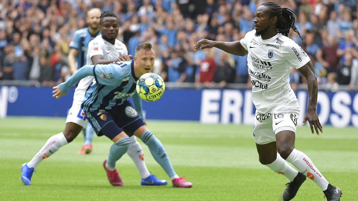 Du har väl inte missat vårt 48 minuter långa uppsnack inför söndagens allsvenska premiär? I så fall, klicka här!
#twittboll #allsvenskan 
sverigesradio.se/avsnitt/1532994