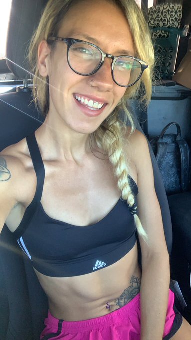 Nothing makes me happier than sunshine and hikes ✨🌴 https://t.co/QXaBEMWwx8<a href="/tag/newprofilepic"class="tags"><span>#newprofilepic</span></a>