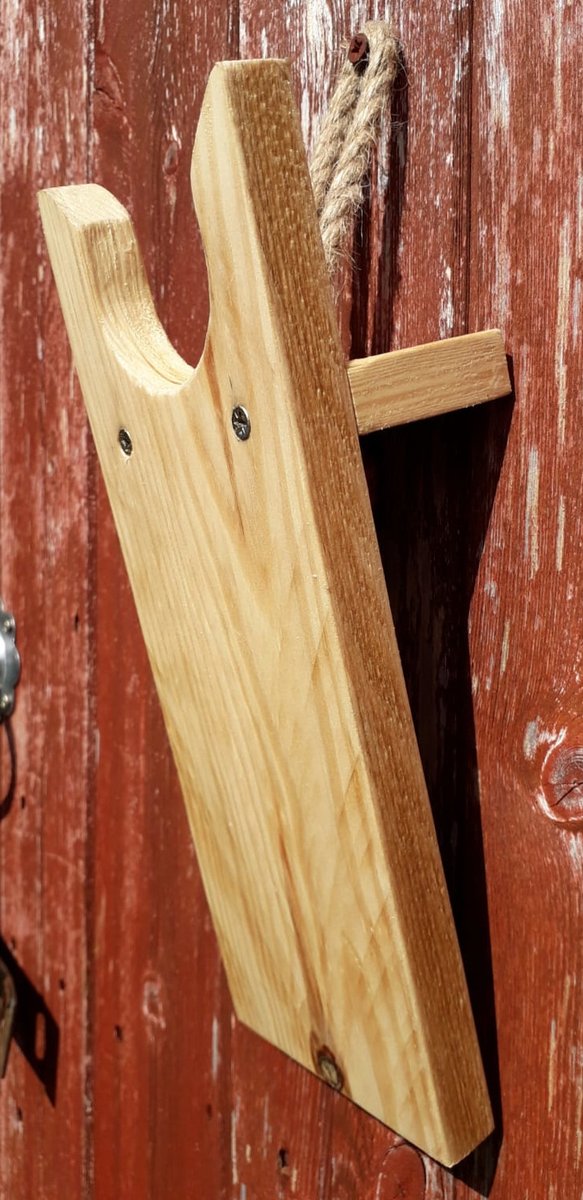 CraftsCroxton's tweet image. This bootjack was originally designed and built out of pure frustration with purchased boot removers that simply didn't work, where too long, or simply snapped in use.  #bootjack #puller croxtoncrafts.co.uk/bootjack-boot-…