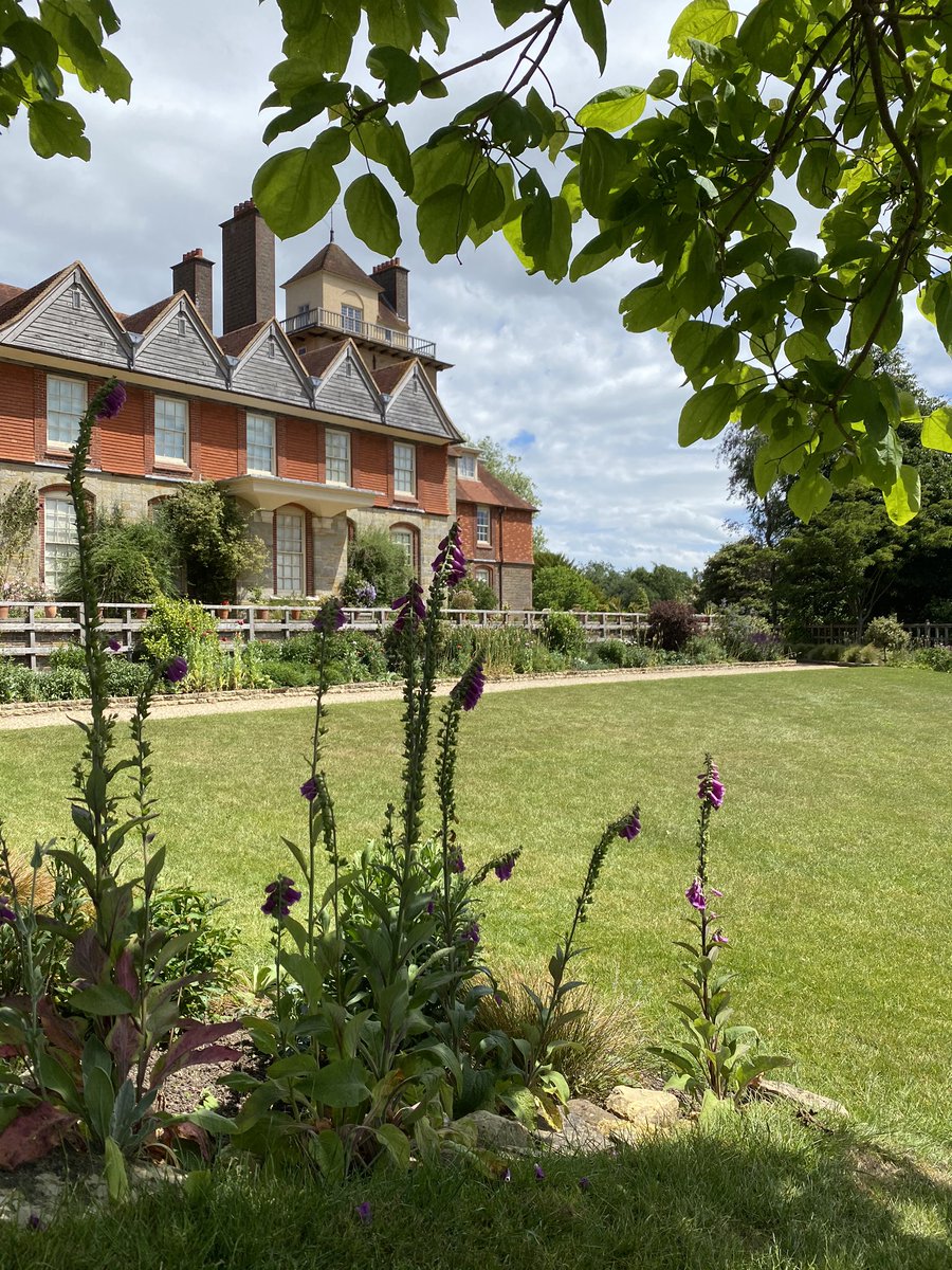 So good to be back at one of our favourite spots today! <a href="/StandenNT/">Standen NT</a> we love you 💚 So well organised to keep everyone safe
<a href="/southeastNT/">National Trust South East</a> <a href="/nationaltrust/">National Trust</a> 
#EveryOneNeedsNature <a href="/RobCalver5/">Rob Calver</a>