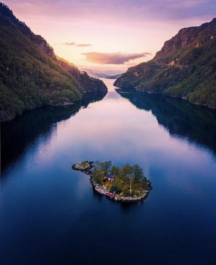 baggageworld's tweet photo. #Rogaland 🇳🇴 https://t.co/B8t05TvC49
