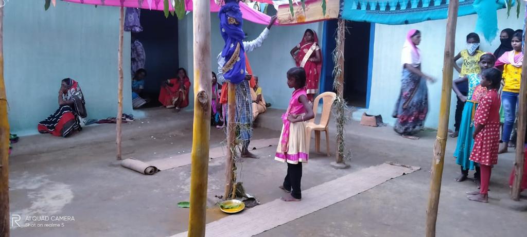CCgpvs's tweet photo. STOP #CHILD_MARRIAGE
#CGPVS -#CHILDLINE1098
NO ONE CHILD CAN BE VICTIM OF THIS CURSE/BAD TRADITION.
#CGPVS_1098 continuous effort to End this curse form the society
#District_Administration_Surajpur/POLICE/Childline 1098 Joint operation... https://t.co/JnHcjBrkbS