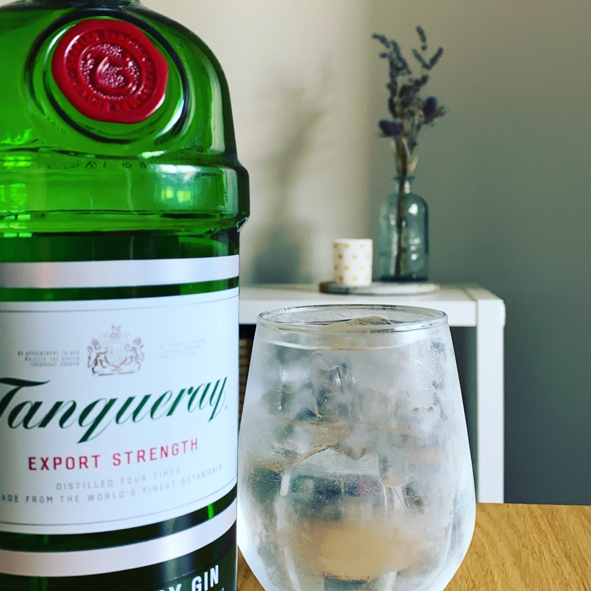 nicgraham7's tweet photo. Happy #WorldGinDay #cheers https://t.co/b0MOozVz5A
