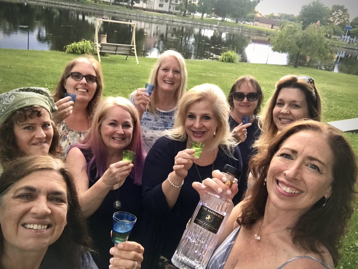 Swan Lass (@dpnewhope_donna) on Twitter photo Celebrating my upcoming birthday with my sweet Lasses & of course some #SassenachWhisky <a href="/SassenachSpirit/">Sassenach Spirits</a> Notice the bottle is empty? 🤪😆Thanks <a href="/SamHeughan/">Sam Heughan</a> for continuing to add a little extra something special to our lives!!🥰 Celebrating my upcoming birthday with my sweet Lasses & of course some #SassenachWhisky <a href="/SassenachSpirit/">Sassenach Spirits</a> Notice the bottle is empty? 🤪😆Thanks <a href="/SamHeughan/">Sam Heughan</a> for continuing to add a little extra something special to our lives!!🥰