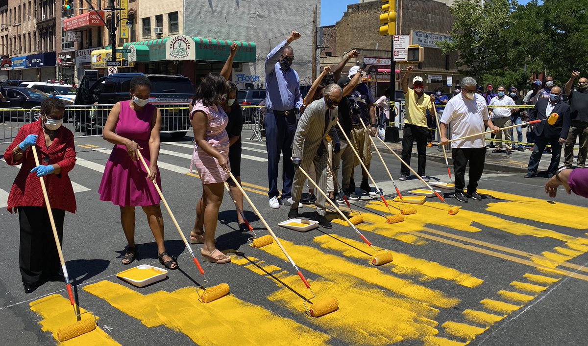 rc4bk's tweet photo. #BlackLivesMatter thanks to partners @bholidaytheatre #RestorationART artist #DawudWest &amp; all joining us today @SpikeLeeJoint @TheRevAl @NewYorkStateAG @nycpa @tremaine4ny @AMBichotte @BrooklynDA #AnnetteRobinson #HenryButler #BedStuy #CrownHeights #BK https://t.co/Lfel0gcw9L