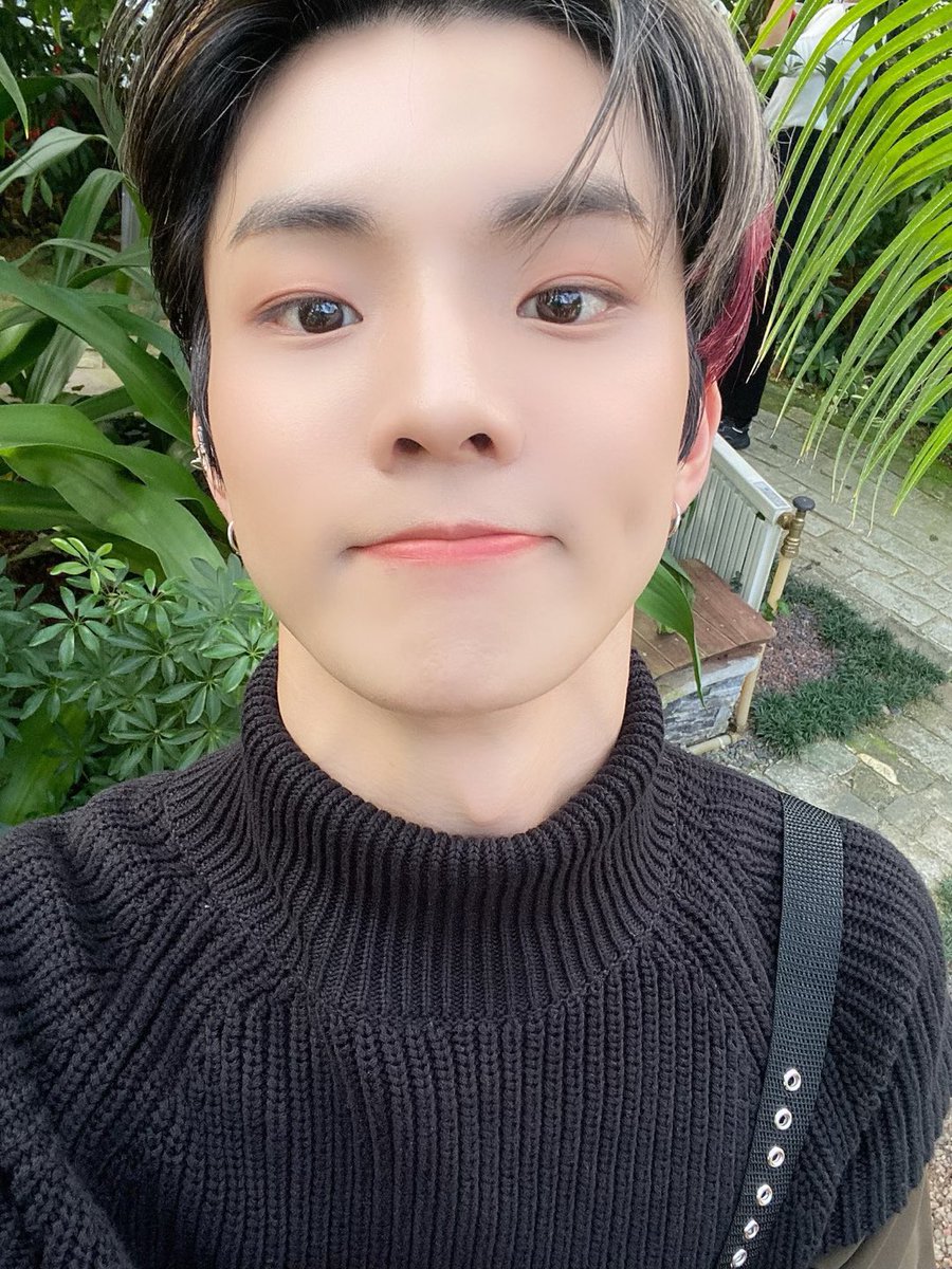 WE_THE_BOYZ's tweet photo. [큐] 내일도 하루도 퐈이팅!!🍀 https://t.co/FcmMl0fcky