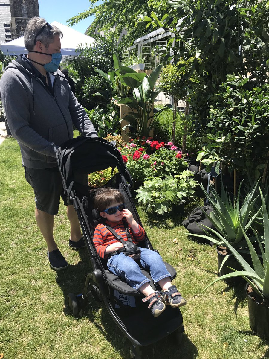 Awesome plants at <a href="/KehoeDesigns/">Kehoe Designs</a> Green Market Garden pop up at Glass+Griddle and now getting a bloody mary. 👍🏻