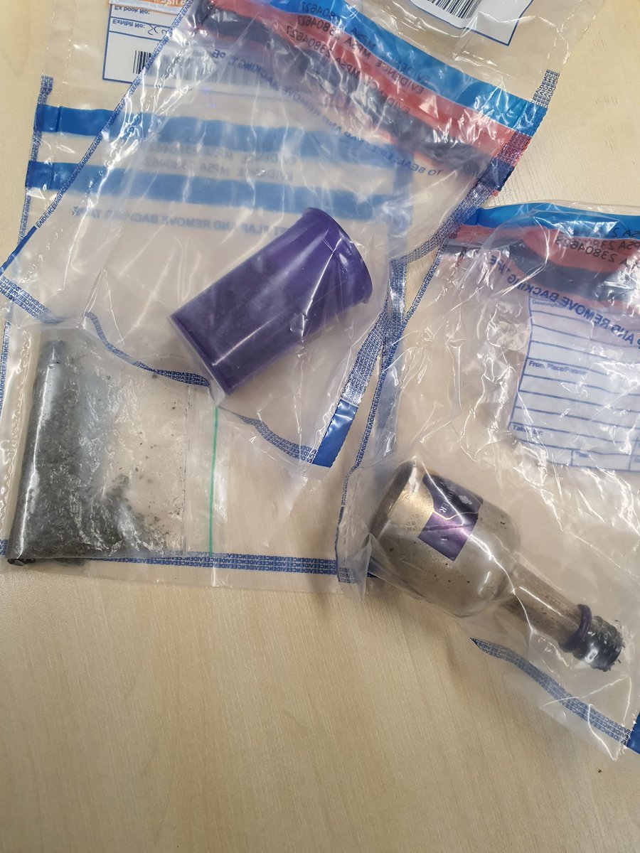 MPSWestbourne's tweet photo. Officers from #WestbourneSNT were on COVID-19 Reassurance Patrols and #OpPima Patrols around NW8, W11, W2 and W9 area....
* 5 males were stopped and searched
* Drugs including Spice seized 👍
@MPSWestminster #besafe #goodwork #London https://t.co/86wqELSn6w