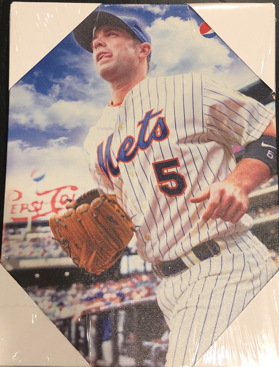 FOLLOWERS to RETWEET will be entered to win this David Wright Canvas printed photo! #LGM