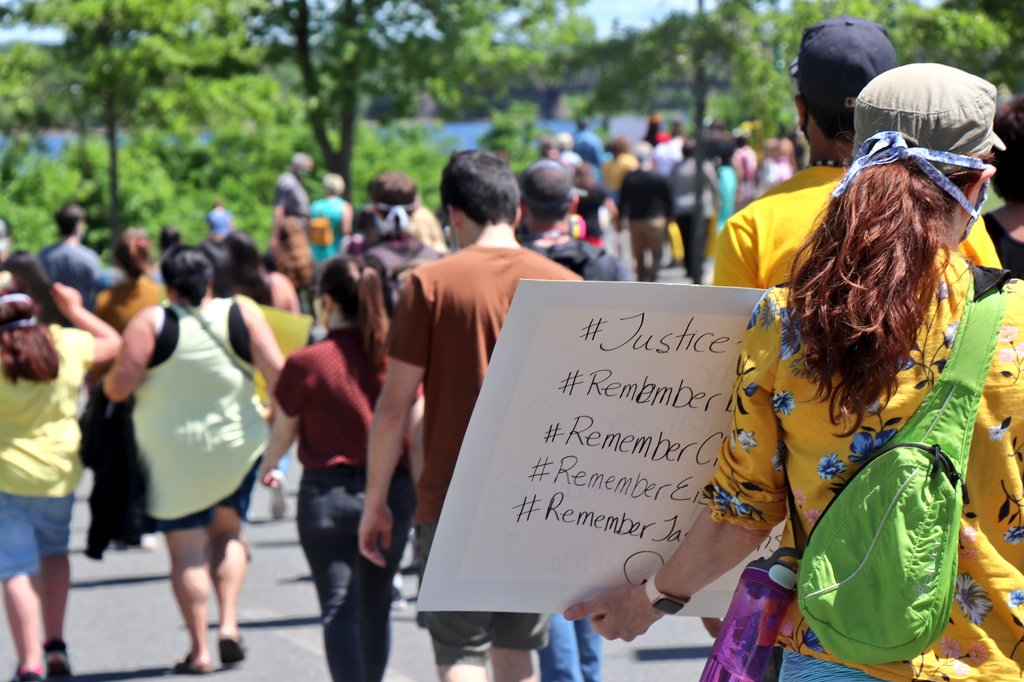 s_awde7's tweet photo. Fredericton this afternoon, gathered to mourn the deaths of Chantel Moore and Rodney Levi -- two Indigenous New Brunswickers killed by police in the span of just over a week. #RIPRodneyLevi #ChantelMoore https://t.co/tBw5NxmiyZ
