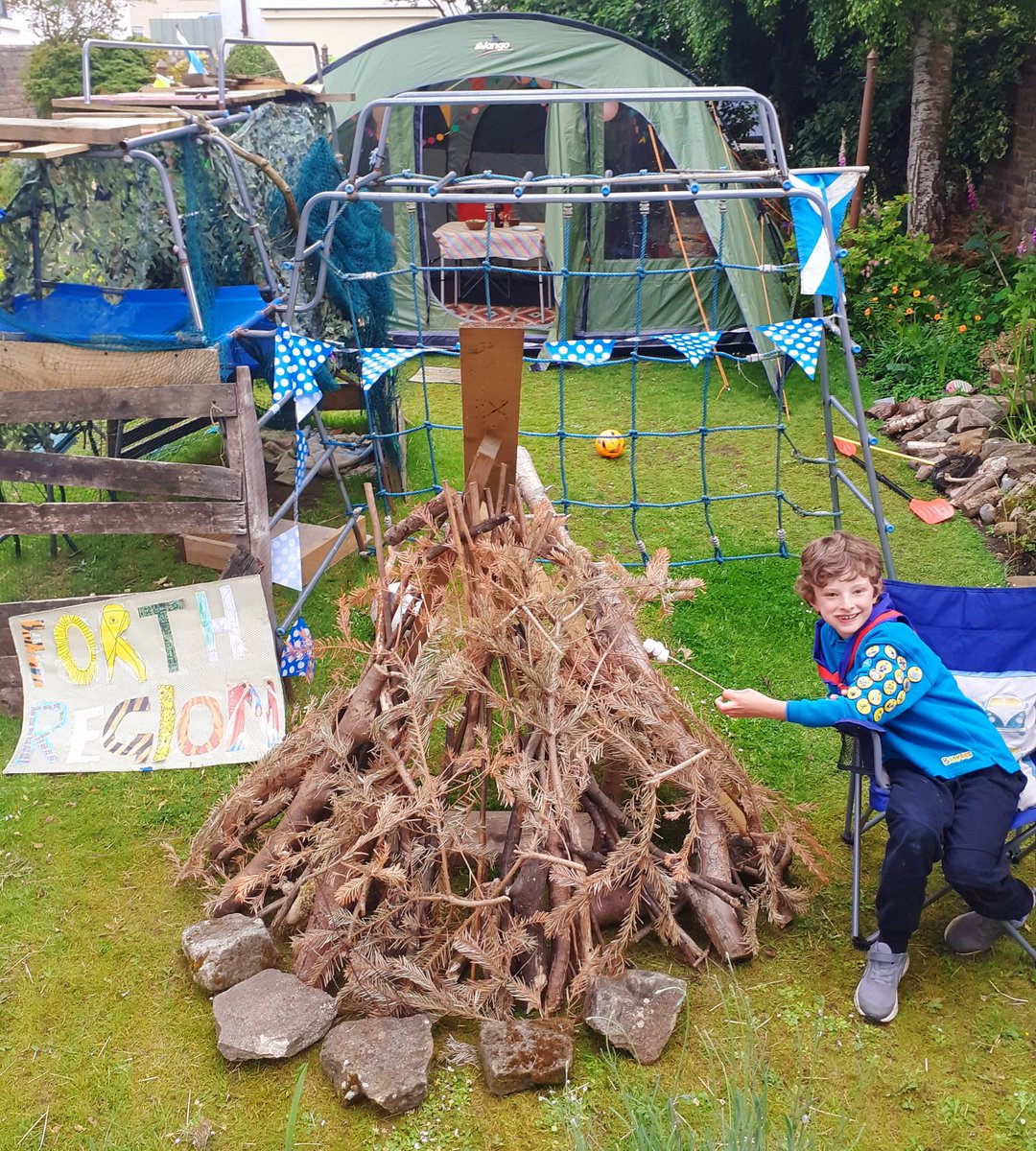 Laura Sturrock tweet media