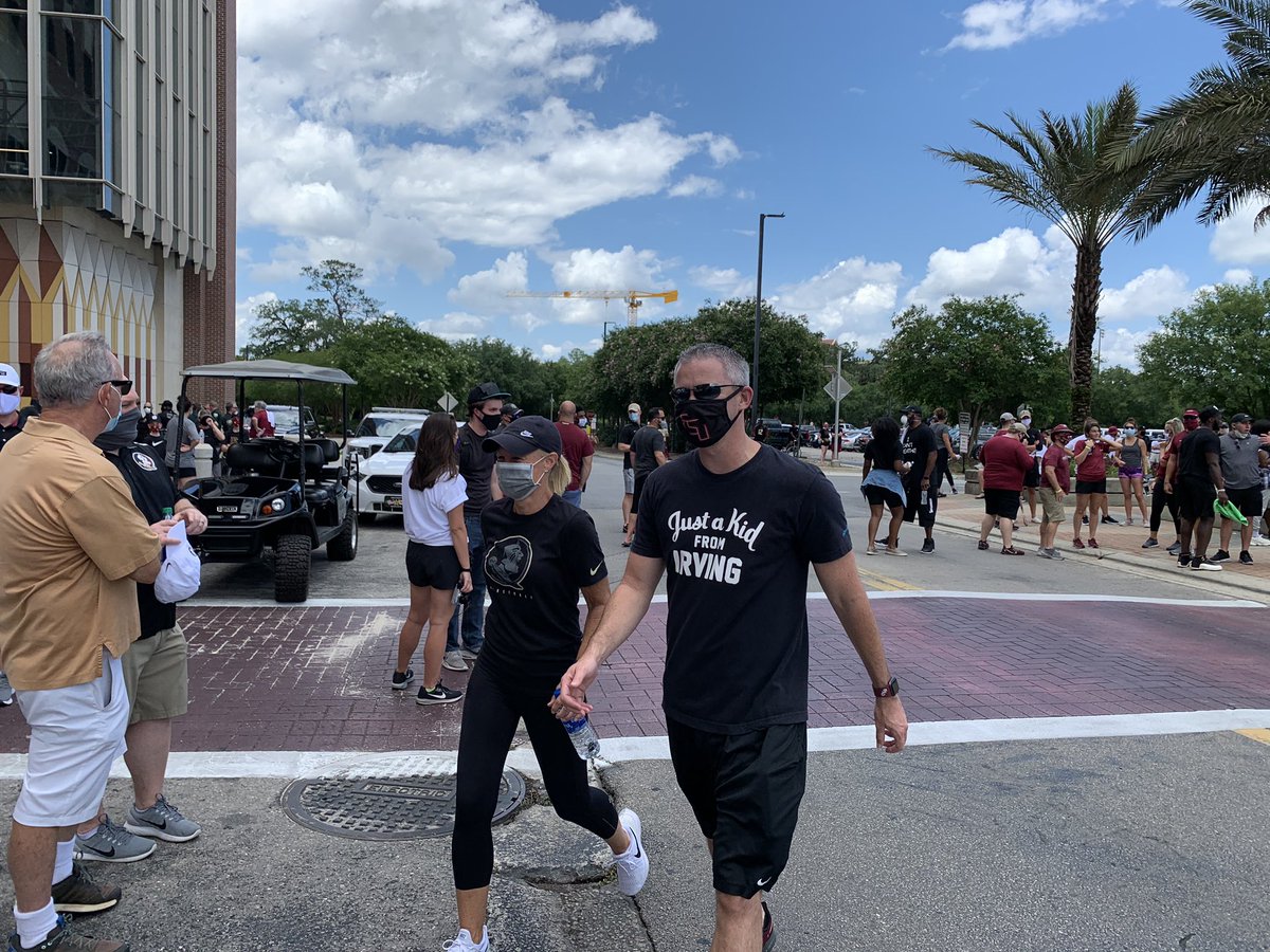 Warchant.com tweet media