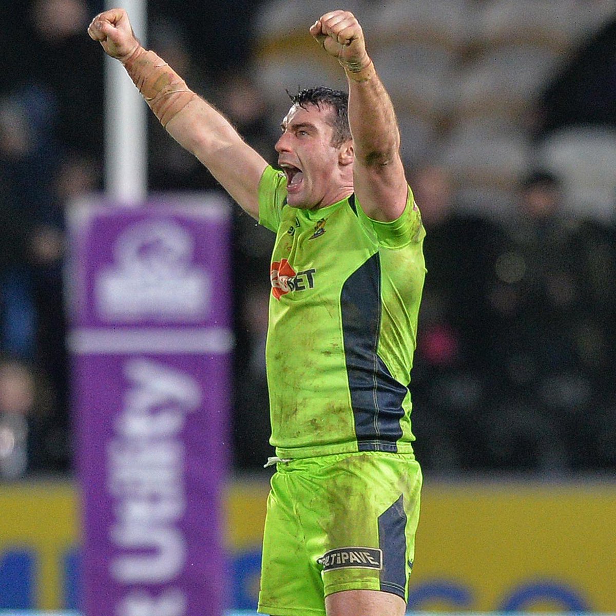 WiganWarriorsRL's tweet photo. ๐ธ #OnePointers classics
โ Matty Smith inspiring the Warriors to a 25-26 win over Hull in 2016 ๐
#WWRL https://t.co/FeAdRQX2N1