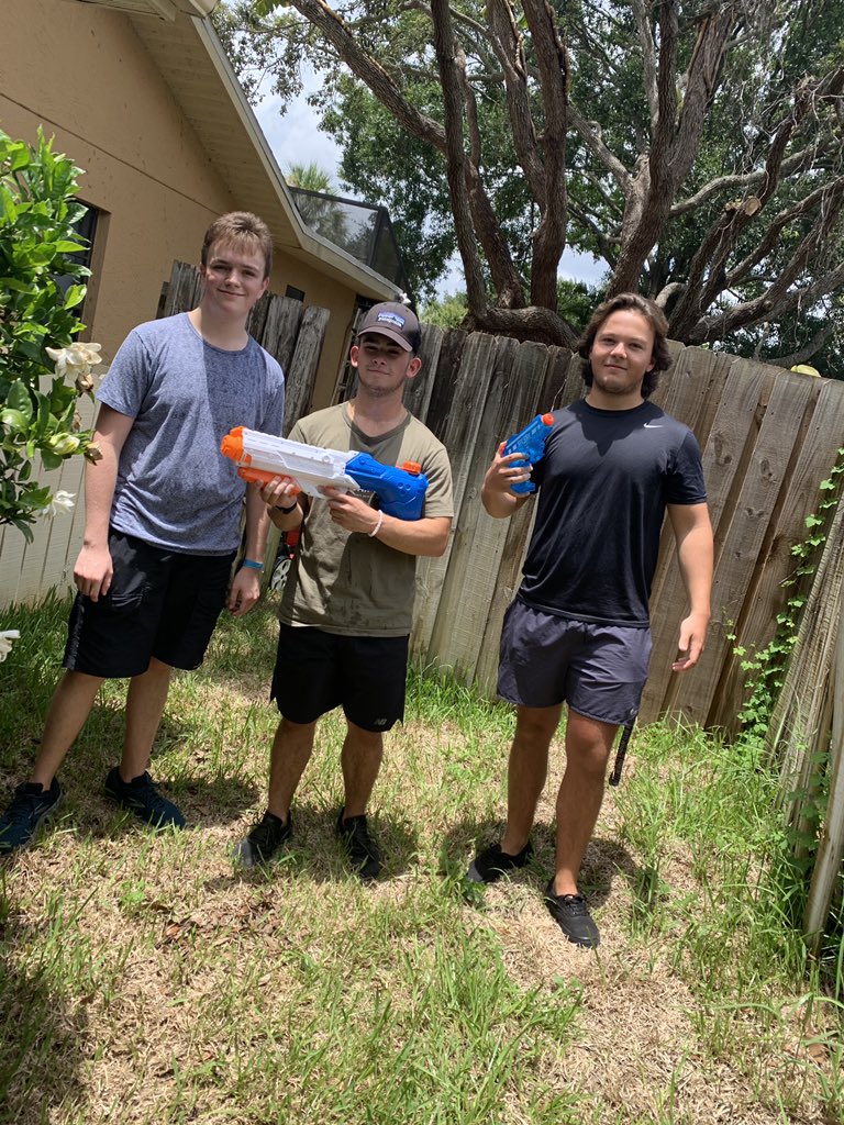 lincolnevans5's tweet photo. @phuwaterwars201#12 for the good guys #gotemwet #lowground https://t.co/2WhOlsjlqa