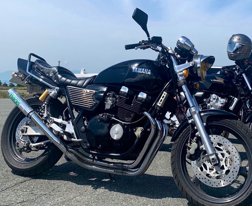 XJR400 4HM テールカバー　アルフィンカバー