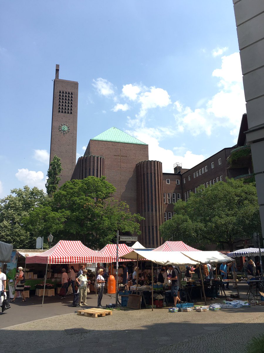 NiccoloTribolo's tweet photo. Heute war ich beim #Noonsong in der #Kirche am #Hohenzollernplatz. Eine Dame ergriff es so sehr, wie ich es grade vermeiden konnte: Nach so langer Abstinenz von #Livemusik ergab sie sich den Tränen.
BTW: Gutes Antiviruskonzept.
https://t.co/Ml92w7WzkT
https://t.co/geuWmDwkV9 https://t.co/W4QpqXcLOi
