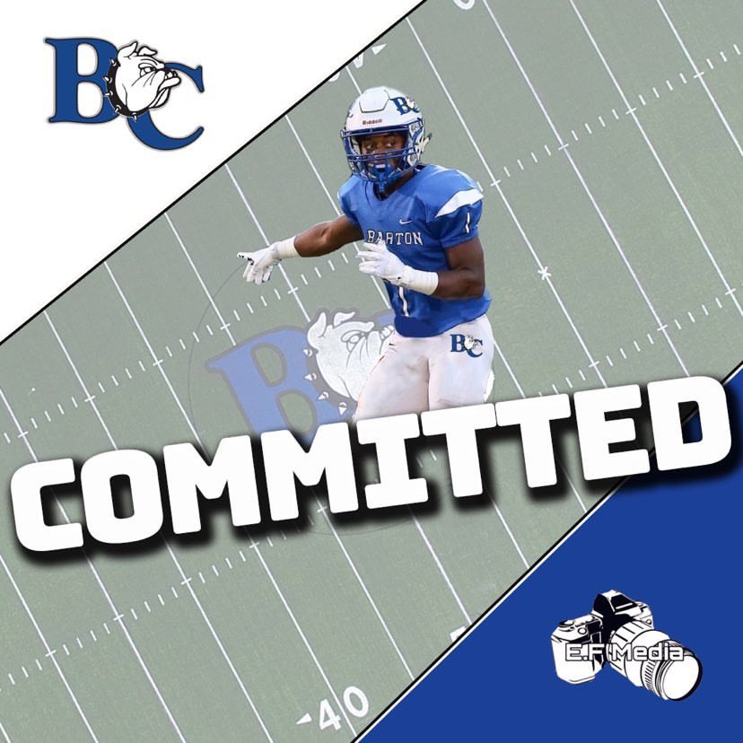 DeeWilliams01's tweet photo. 110% @barton_fb 
#BeUncommon 
#BartonBold🔵🐶 https://t.co/yBxfCSJBzp