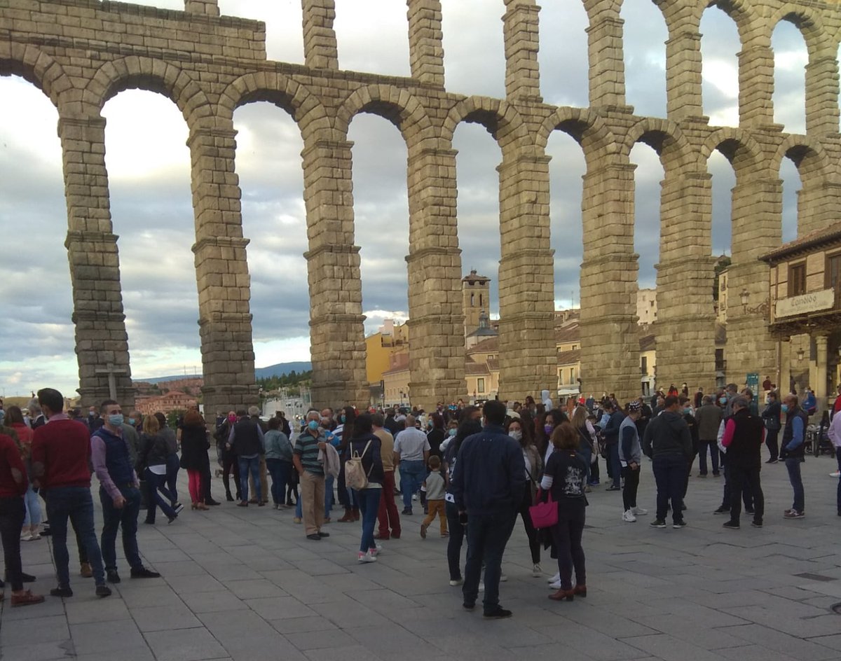 ASTASR's tweet photo. #tambiensomoscultura
#PaseosTaurinos 
#segovia https://t.co/J5yUOMkWpP