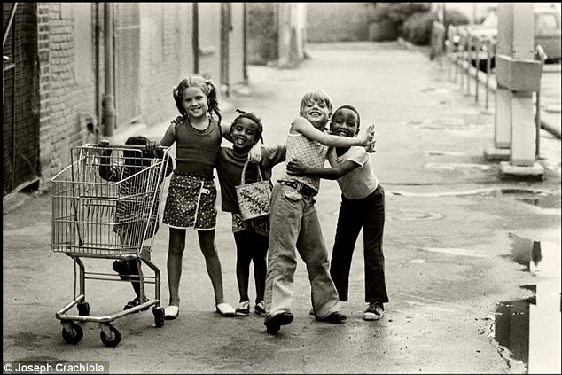 No one is born racist. .Rhonda Shelly, 3, Kathy Macool, 7, Lisa Shelly, 5, Chris Macool, 9, and Robert Shelly, 6, on the streets of Detroit, July 1973.Photo Joseph Crachiola