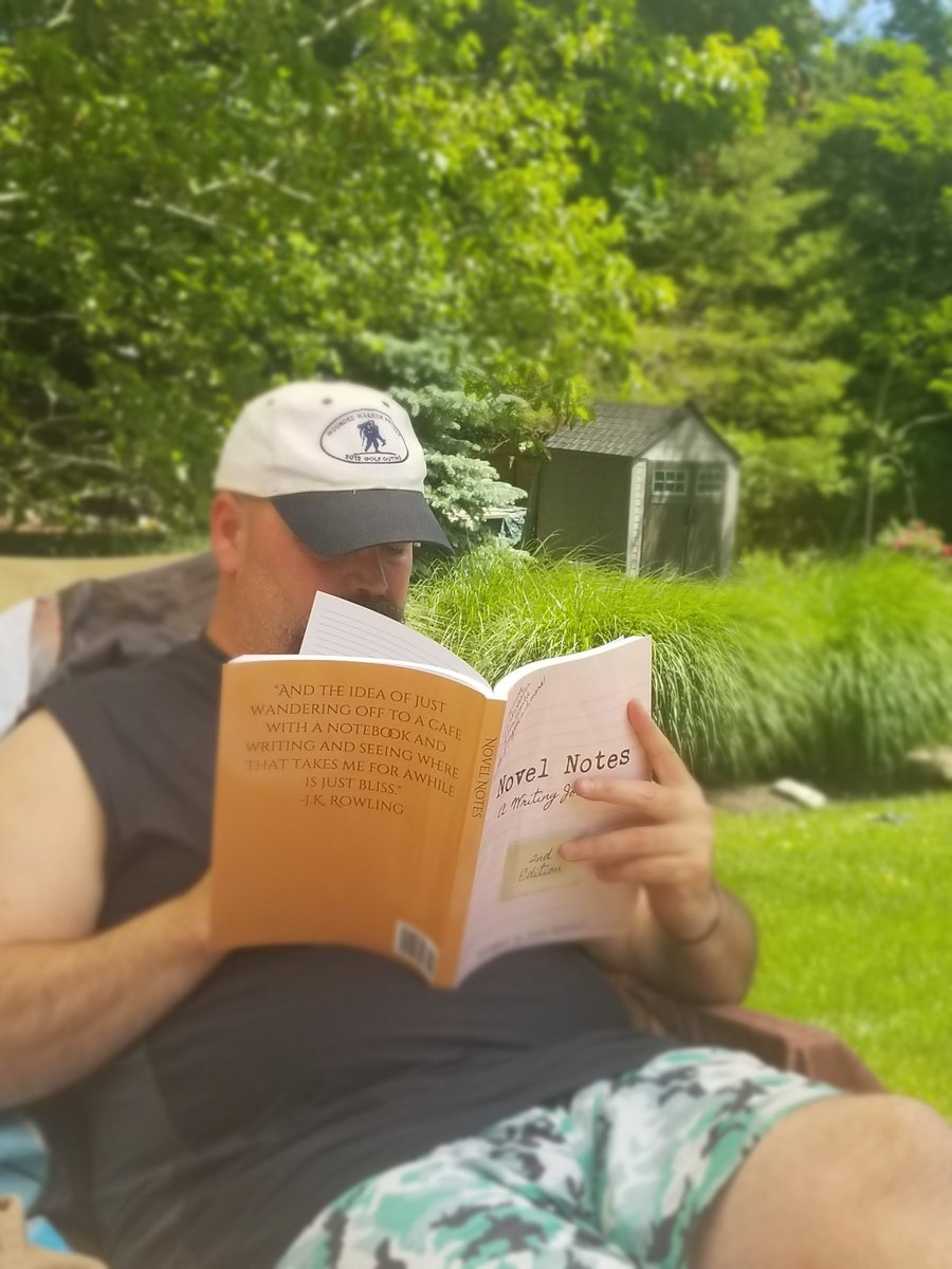 kellypomara's tweet photo. First day of the new chapter...literally... #PlottingAndScheming @pomara_matt @HPomara @DantePomara https://t.co/o3NYK4WRN5