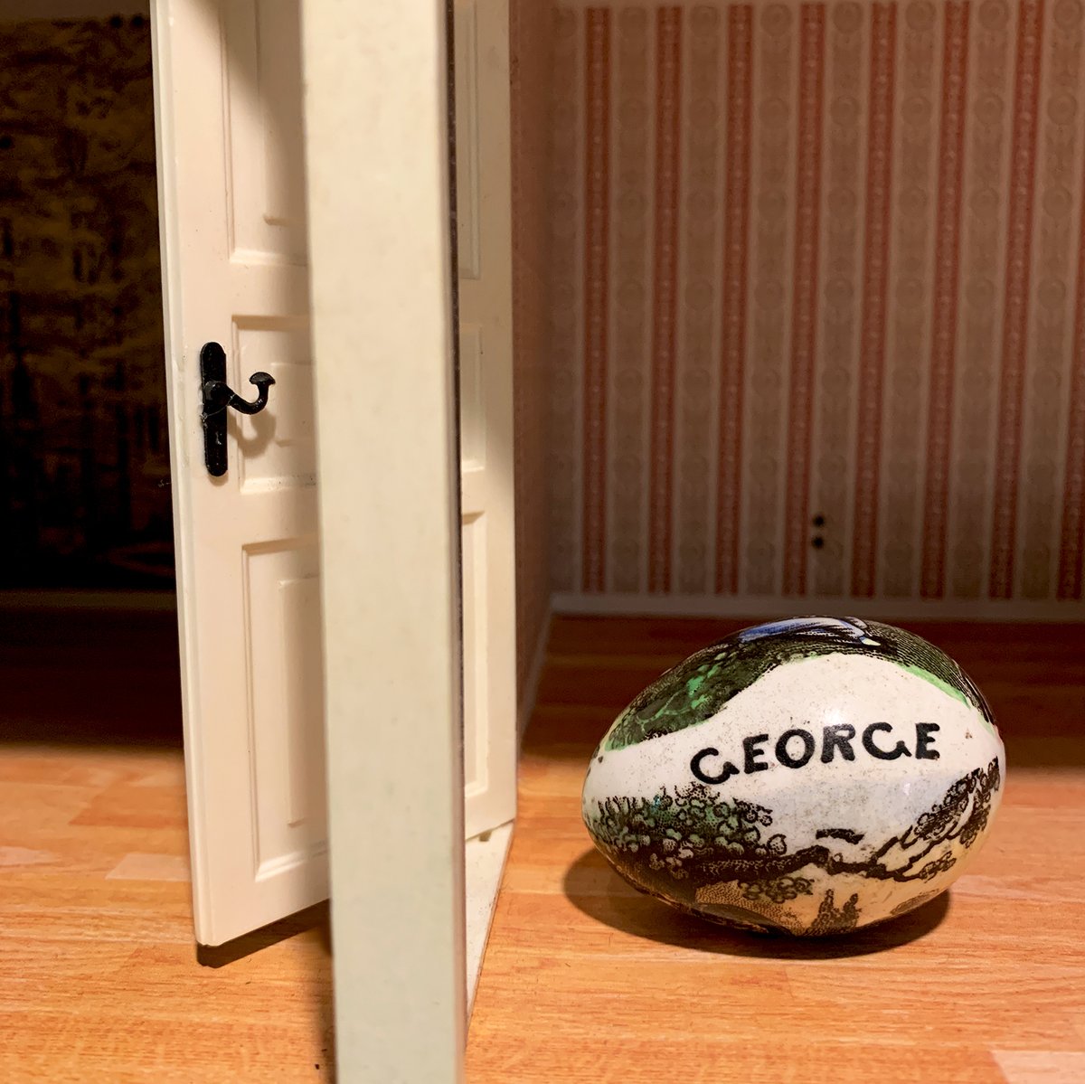 OBJECTS OF FATE. My latest piece about #georgefloyd 

medium.com/@sherrymills/o…