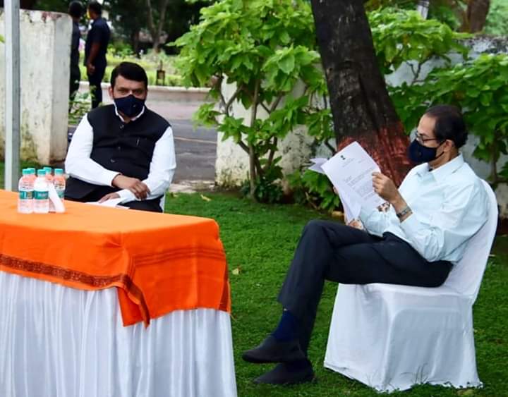 AnantGharat1's tweet photo. आयुष्यात सर्वांसोबत नम्रतेने वागा...कारण माणसाची वेळ बदलायला वेळ लागत नाही.
#Best_Example
#maharashtrawithcm
@CMOMaharashtra @AUThackeray https://t.co/5QEcPcNjfu