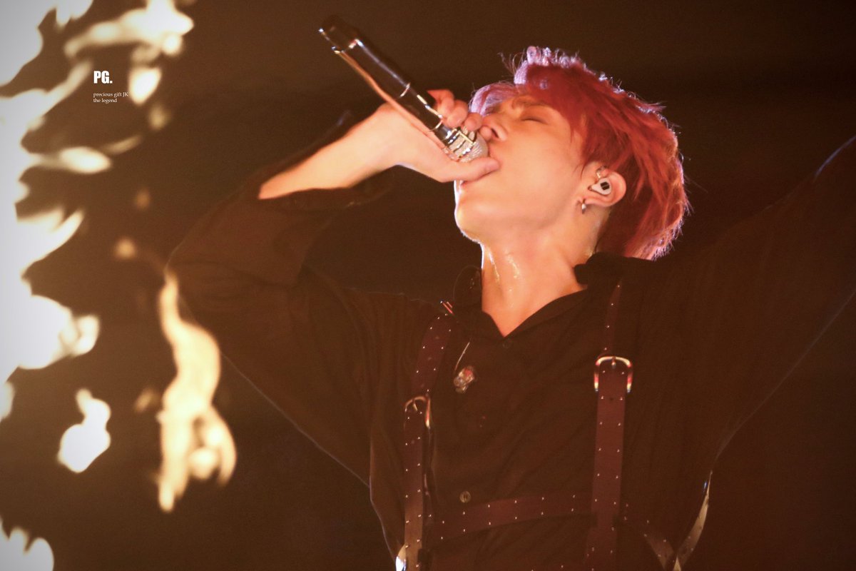 G Dragon с синими волосами. Концерт Кемов. Кемов. Впервые фф. G Dragon с синими волосами. Концерт Кемов. Кемов.